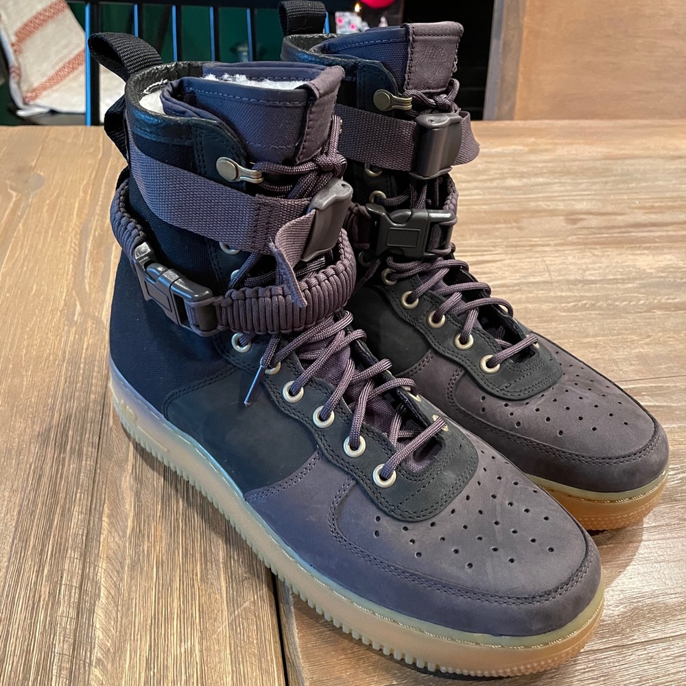 Nike SF Air Force 1 Premium Sneakers, Mens Size 10